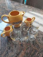 Ricard kan met 2 kleine Ricardkannetjes en 6 Ricard glaasjes, Verzamelen, Ophalen, Zo goed als nieuw, Borrel- of Shotglas