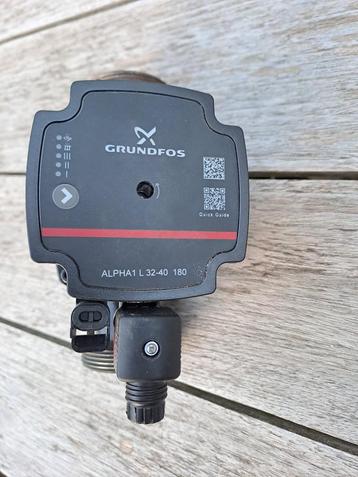 Pompe de circulation CV Grundfos Alpha1 L 32-40 180, Enlèvement, Comme neuf