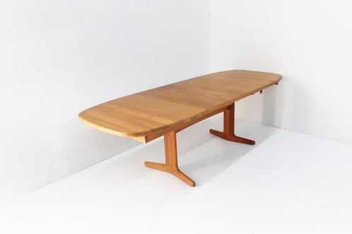 Vintage deense ovalen uitschuifbare eettafel tafel massief, Antiek en Kunst, Antiek | Meubels | Stoelen en Sofa's, Ophalen