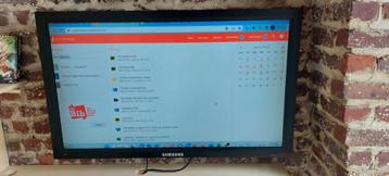 Groot computerscherm Samsung  beschikbaar voor biedingen