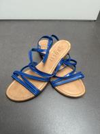 Sandalen, Enlèvement