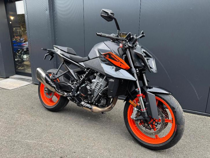 KTM - 990 Duke, Motoren, Motoren | KTM, Bedrijf, Naked bike, meer dan 35 kW, 2 cilinders, Motorrijbewijs A, ABS, Cruise Control