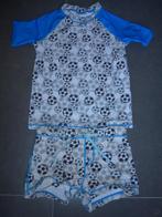 Zwemshirt en zwemshort voetbal, Kinderen en Baby's, Kinderkleding | Kinder-zwemkleding, Claessens, Gebruikt, UV-zwemkleding, Ophalen of Verzenden