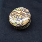 Antiek blikje: "Crème de Vaseline." "Parfum des fleurs", Verzamelen, Blikken, Ophalen of Verzenden, Gebruikt