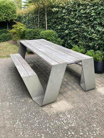 Extremis hopper 240  iroko hout tuintafel beschikbaar voor biedingen