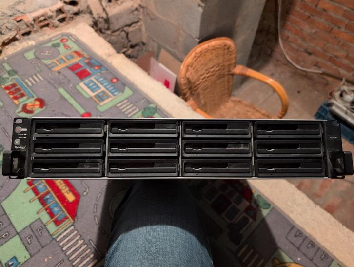 Synology RackStation RS2414+, Computers en Software, Servers, Zo goed als nieuw, 2 tot 3 Ghz, 4 GB, Hot swappable onderdelen, Ophalen