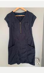 Robe bleue, Enlèvement, Bleu