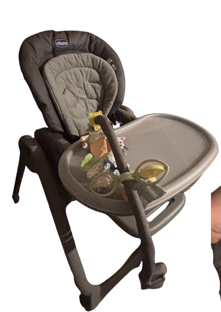Chaise bébé Chicco, Kinderen en Baby's, Kinderstoelen, Zo goed als nieuw, Meegroeistoel, Aanschuifbaar, Afneembaar eetblad, Gordel(s)