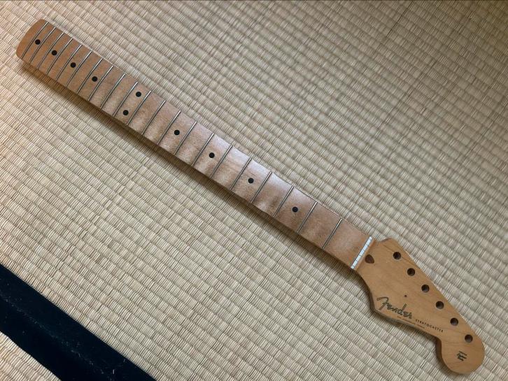 Fender Vintera Stratocaster Road Worn ‘50s Neck, Muziek en Instrumenten, Instrumenten | Onderdelen, Nieuw, Ophalen