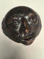 Kunstzinnig masker, Enlèvement ou Envoi