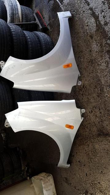 DAIHATSU CUORE VOORSCHERMEN BJ 2007 beschikbaar voor biedingen