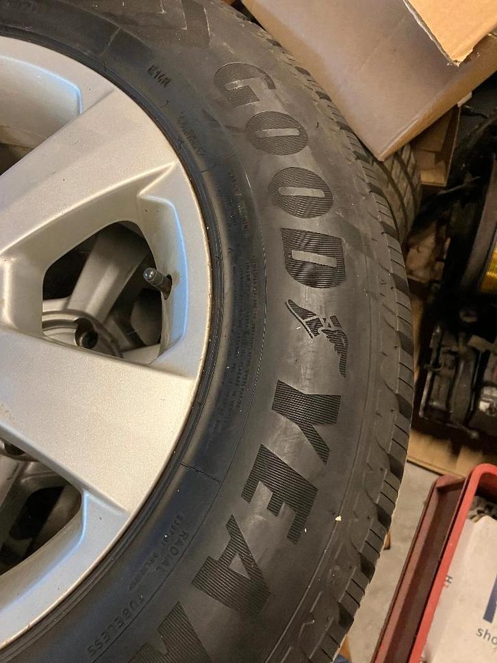 Pneus d'hiver, Autos : Pièces & Accessoires, Pneus & Jantes, Pneus et Jantes, Pneus hiver, 17 pouces, 245 mm, Véhicule tout-terrain