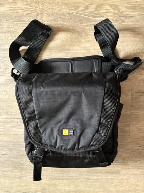 Case Logic zwarte camera schoudertas heel goede staat, Audio, Tv en Foto, Foto | Cameratassen, Zo goed als nieuw, Schoudertas