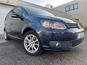 VW Touran 1.2i 7places 2014 Très propre, Autos, Euro 5, Achat, Entreprise, 7 places
