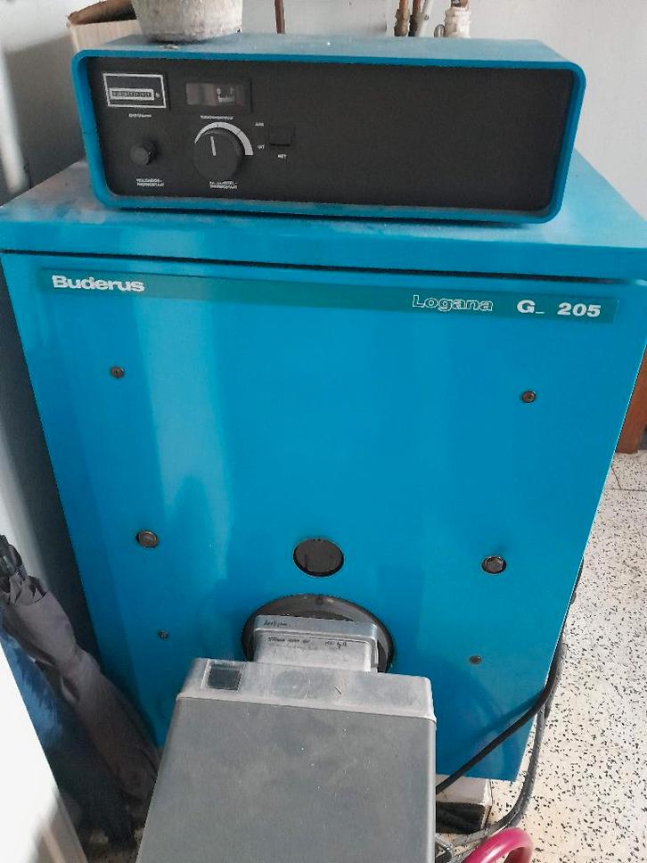 Mazout ketel, verwarming, Buderus, gratis, Doe-het-zelf en Bouw, Verwarming en Radiatoren, Gebruikt, Cv-ketel of Combi-ketel, Ophalen