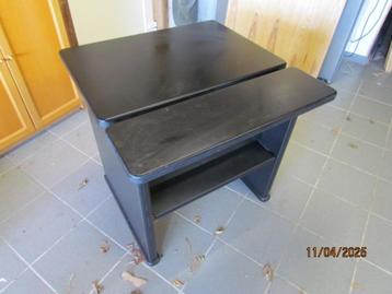 pc tafel beschikbaar voor biedingen