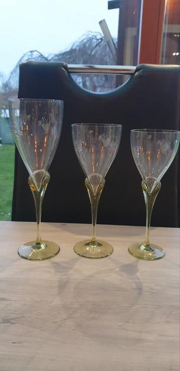 22 verres flûtes Rosen thal en cristal beschikbaar voor biedingen