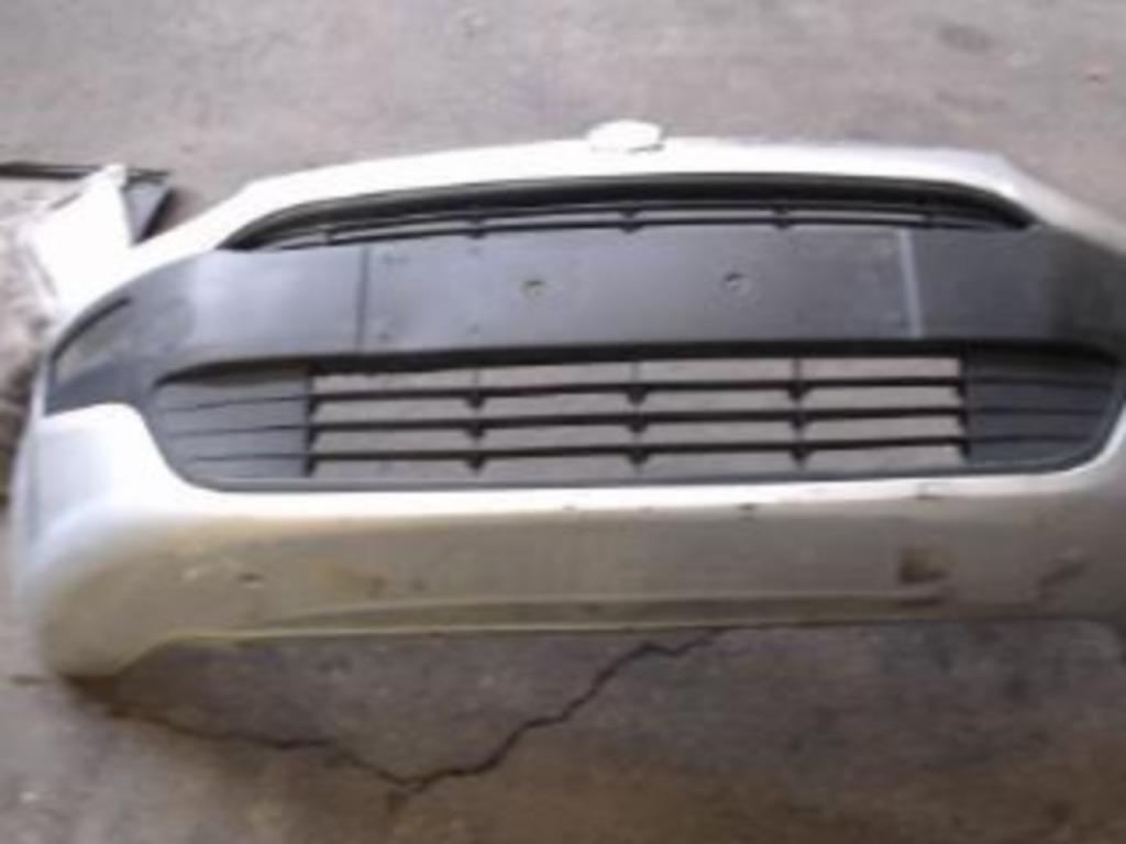 Pare choc avant Fiat Punto III 2012 LP/14195, Utilisé, Fiat, Avant, Enlèvement ou Envoi