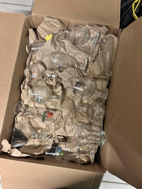 Lot 105 bierglazen, Verzamelen, Biermerken, Zo goed als nieuw, Heineken, Ophalen