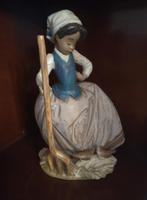 LLADRO DAISA SPANJE "DEELT DE OOGST "BEELDJE № 2179, Verzamelen, Ophalen, Gebruikt, Mens