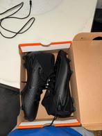 Nike voetbal schoenen maat 42, Sport en Fitness, Voetbal, Ophalen, Nieuw, Schoenen