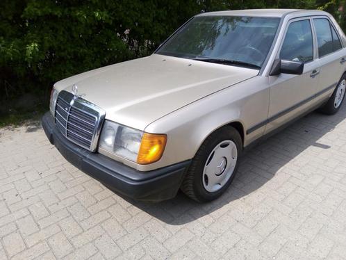 Mercedes W124 260E automaat, Auto's, Oldtimers, Bedrijf, Elektrische buitenspiegels, Metaalkleur, Mistlampen, Open dak, Radio