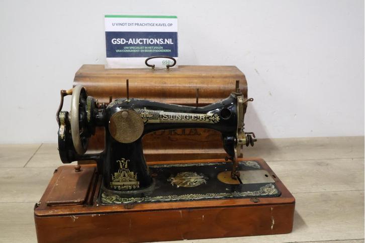 Antiek Singer Naaimachine in Houten Koffer, Antiek en Kunst, Antiek | Naaimachines