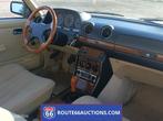 Mercedes-Benz 230CE | 1983 | Route 66 Auctions, Auto's, Zwart, Mercedes-Benz, Bedrijf, Handgeschakeld