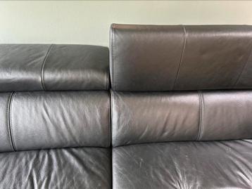 Zetel xooon met voetenbank ikea beschikbaar voor biedingen