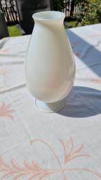 Magnifique vase en opaline de Sèvres, France., Maison & Meubles, Accessoires pour la Maison | Vases, Comme neuf, Enlèvement