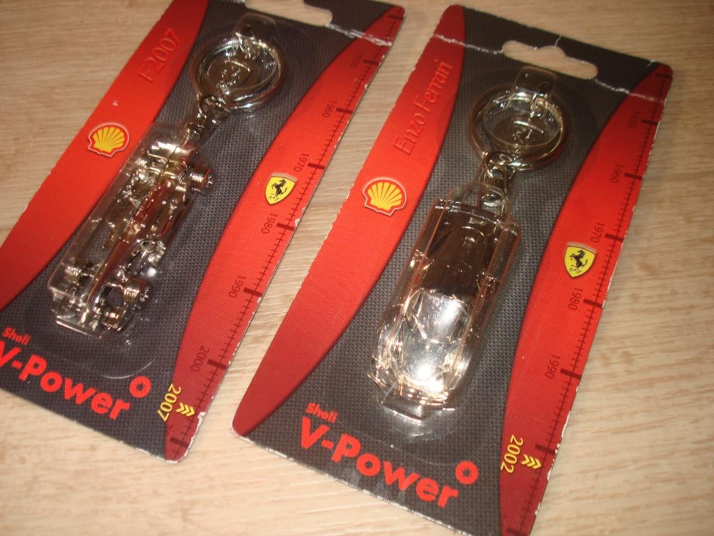2 x porte-clés Ferrari Shell V-Power, Collections, Porte-clés, Neuf, Transport, Enlèvement ou Envoi