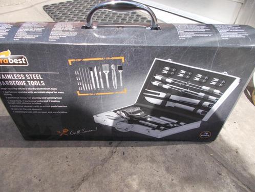 Florabest stainless steel bbq tools 18-delig + alu koffertje, Huis en Inrichting, Keuken | Potten en Pannen, Aluminium, Ophalen of Verzenden