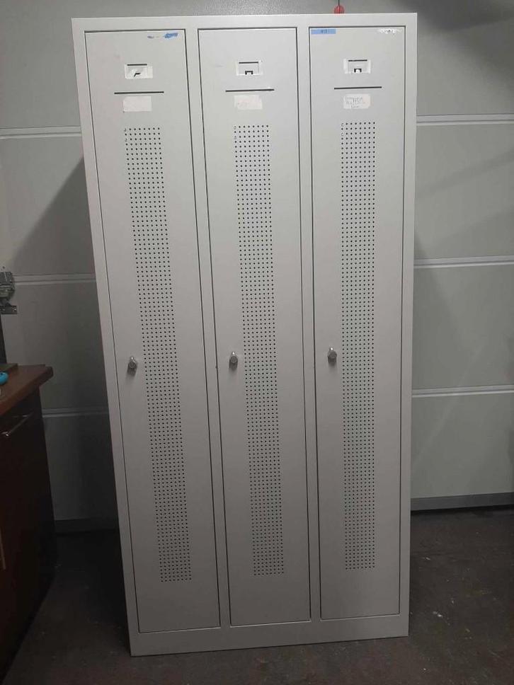 LAATSTE locker, garderobekast 3deurs beschikbaar, Huis en Inrichting, Kasten | Lockerkasten, Gebruikt, Ophalen