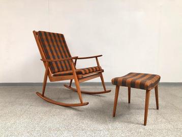 Vintage mid-century schommelstoel + voetenbank beschikbaar voor biedingen