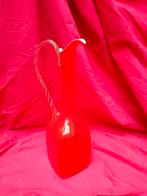 Speciale rode vaas., Ophalen of Verzenden