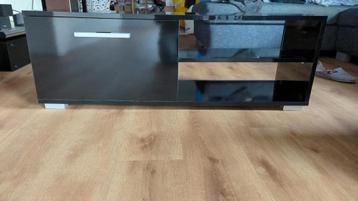 Tv meubel beschikbaar voor biedingen