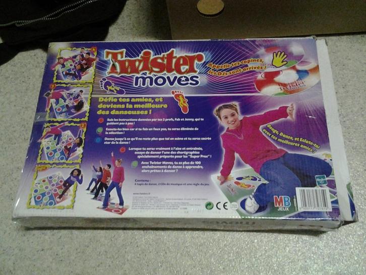 gezelschapsspel twister moves franstalig, Hobby en Vrije tijd, Gezelschapsspellen | Bordspellen, Gebruikt, Drie of vier spelers