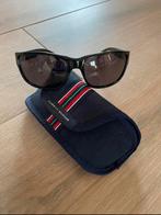Zonnebril Tommy Hilfiger, Handtassen en Accessoires, Ophalen of Verzenden, Zo goed als nieuw, Zonnebril