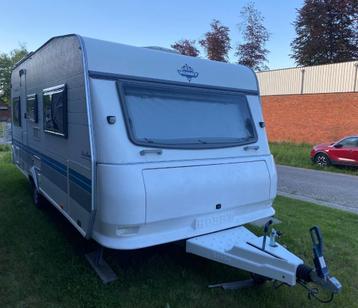 Caravan Excellent Easy met schuifluifel beschikbaar voor biedingen