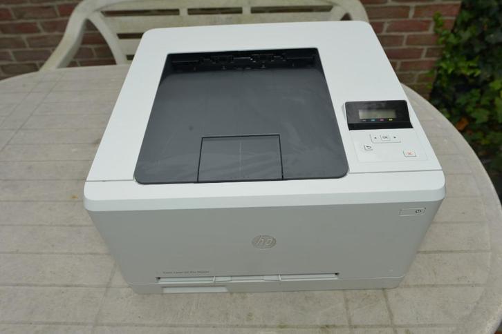HP Color LaserJet Pro M252N-printer + NIEUWE toners, Computers en Software, Printers, Gebruikt, Printer, Laserprinter, Kleur printen