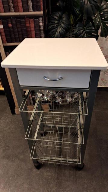 Roltafel of keuken bijzet tafel, Enlèvement, Utilisé