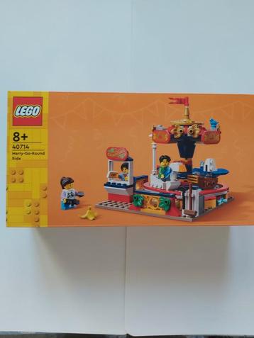 Lego 40714 Merry go round ride beschikbaar voor biedingen
