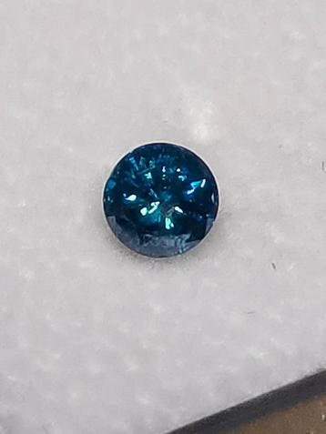 Mooie levendige blauwe diamant van 0,30kt