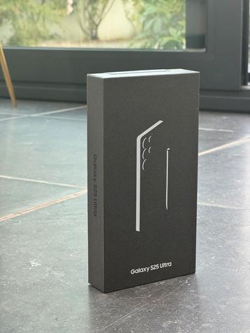 NOUVEAU - Galaxy S25 Ultra 256 Go, noir titane, Enlèvement ou Envoi, Neuf