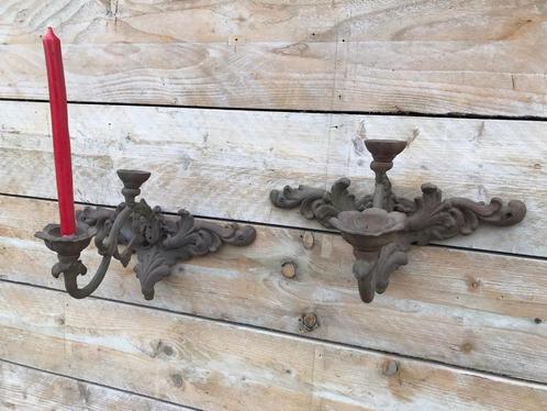 Grote Dubbele gietijzeren wandkandelaar met patina, Tuin en Terras, Tuinwanddecoratie, Zo goed als nieuw, Ophalen of Verzenden