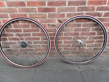 Vintage wielset wielen 7 speed Alesa velgen, Exage naven beschikbaar voor biedingen
