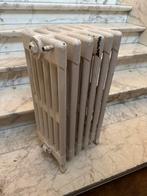 Radiateur en fonte, Doe-het-zelf en Bouw, Verwarming en Radiatoren, Ophalen of Verzenden, Zo goed als nieuw, Radiator