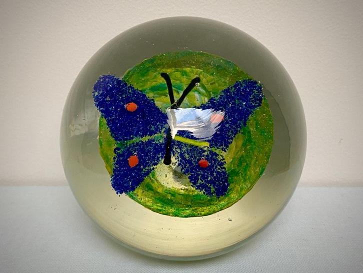 Val Saint Lambert Ancient Sulphide Ball Paper Press, Antiek en Kunst, Antiek | Glaswerk en Kristal, Ophalen of Verzenden