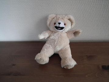 Beige teddybeer. hoogte 19 cm (Robijn) beschikbaar voor biedingen