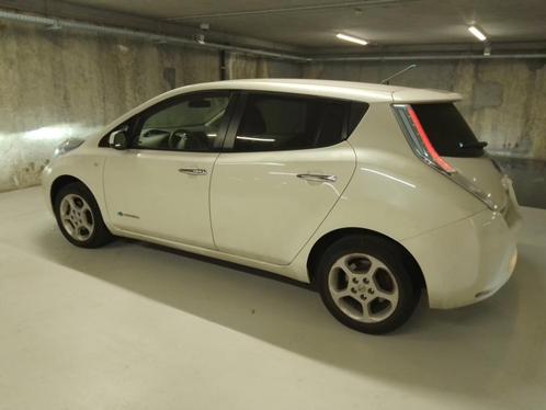 Nissan Leaf 24kWh (geen huurbatterij), Auto's, Nissan, Particulier, Leaf, Achteruitrijcamera, Airbags, Airconditioning, Bluetooth